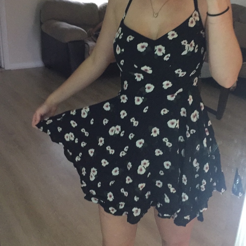 Cute sundress.